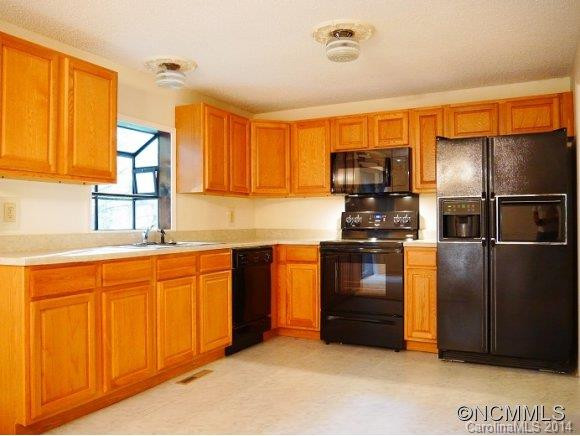 345 Kingswood Dr. - Photo 8