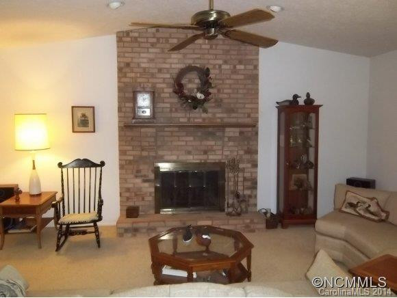 305 Mockingbird Drive - Photo 5