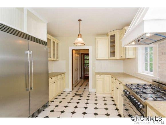 86 Sherwood Rd. - Photo 11