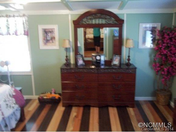 2027 Chase High Road - Photo 18