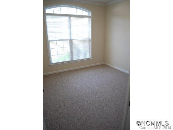 6 Stonebury Dr - Photo 8