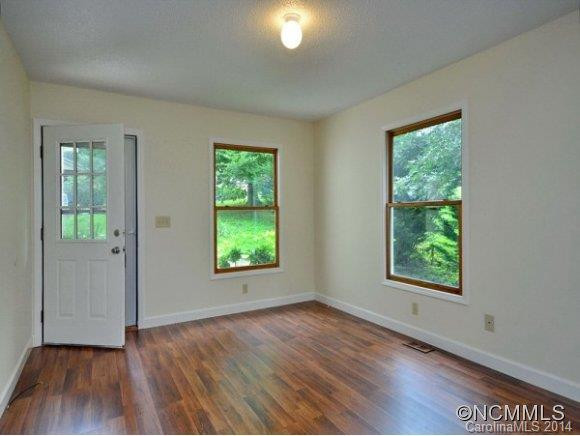 14 HOMEWOOD DRIVE - Photo 2