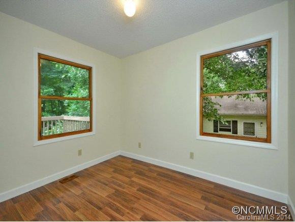 14 HOMEWOOD DRIVE - Photo 5