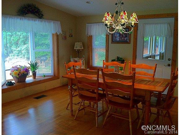 930 Troy Martin Road - Photo 2