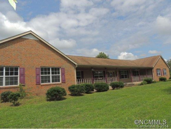 125 FOSTER ESTATE DRIVE - Photo 2