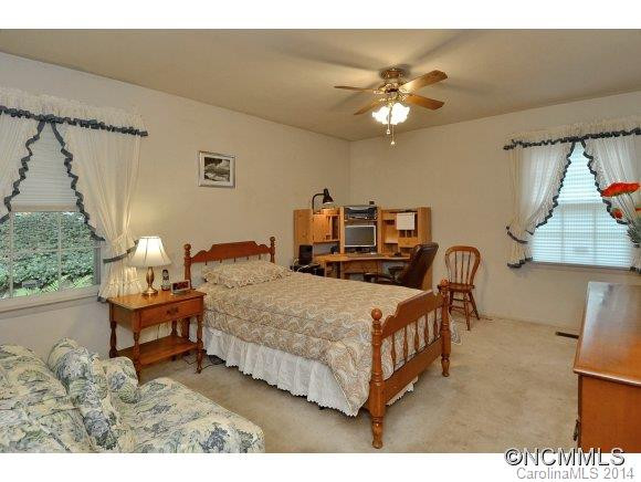 3 Highlander Road - Photo 12