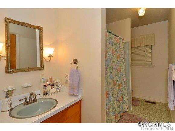 3 Highlander Road - Photo 5