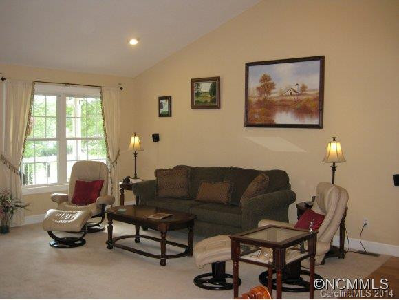 38 Meadow Drive - Photo 5