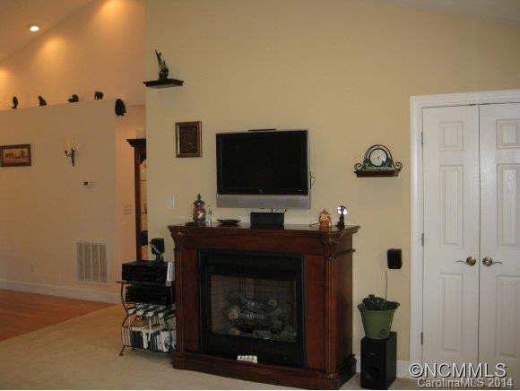 38 Meadow Drive - Photo 6