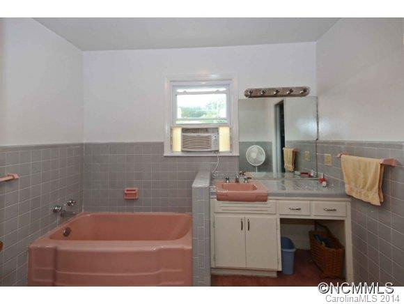 101 N. Main Street - Photo 9