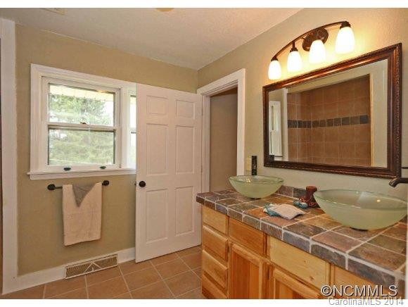 285 Miami Drive - Photo 8