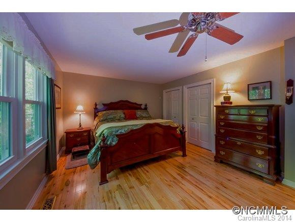 66 Pine Tree Lane - Photo 11