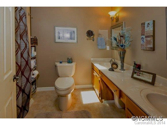 66 Pine Tree Lane - Photo 15