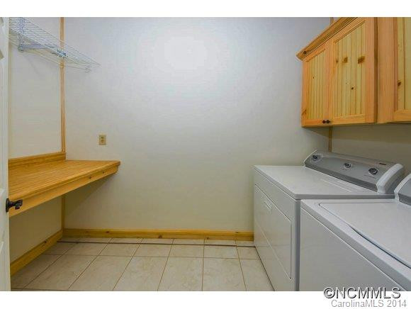 66 Pine Tree Lane - Photo 18