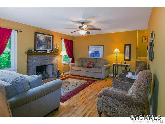 66 Pine Tree Lane - Photo 3