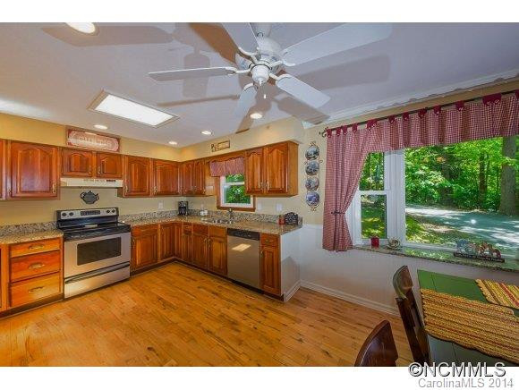 66 Pine Tree Lane - Photo 5