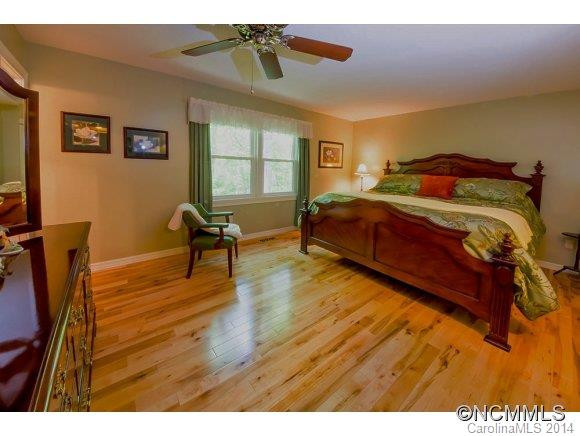 66 Pine Tree Lane - Photo 10