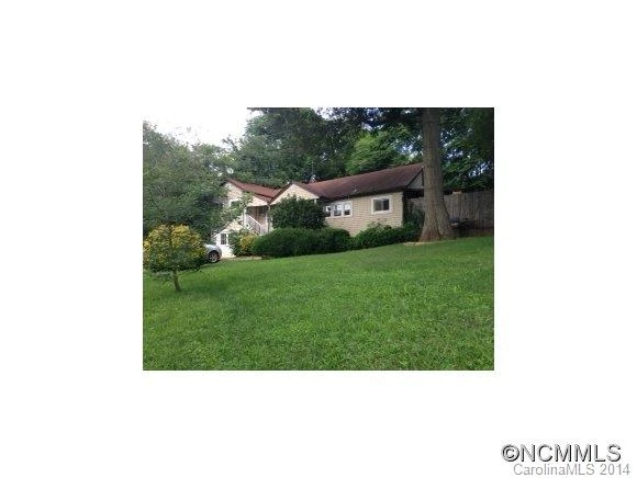 25 Oak Hill Circle