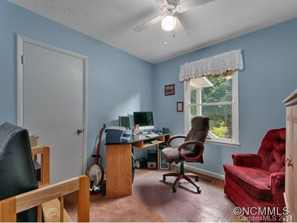 560 PINEWOOD DRIVE - Photo 10