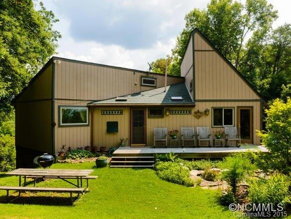 66 Chamblee Ridge