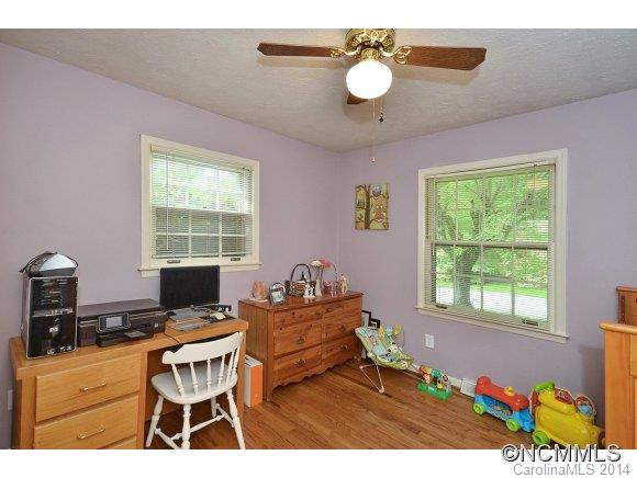 20 Summit Drive - Photo 12