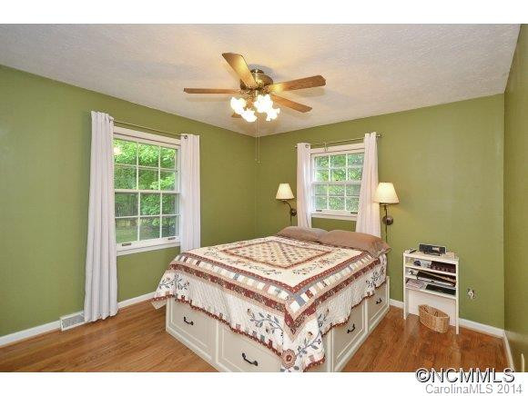 20 Summit Drive - Photo 8
