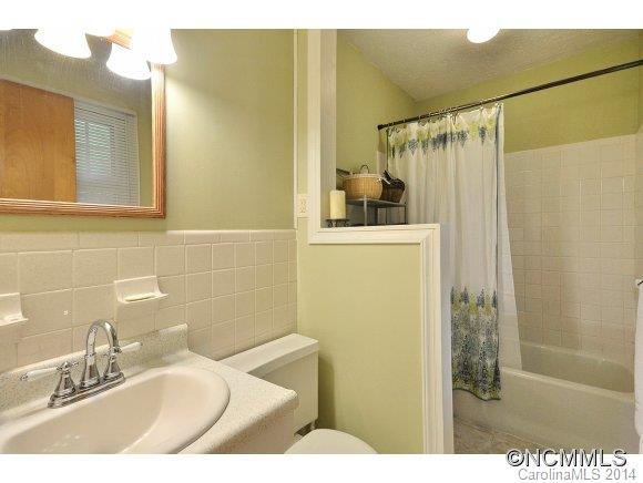 20 Summit Drive - Photo 9