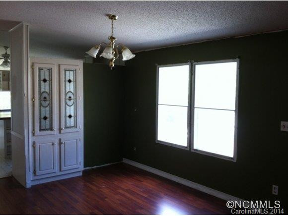 317 Camelia Lane - Photo 5