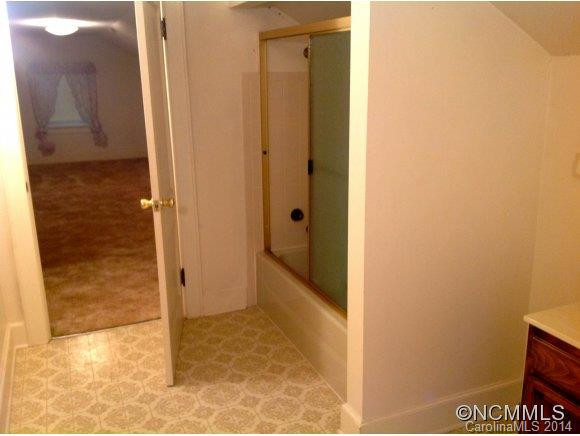 84 South Madison Street - Photo 11