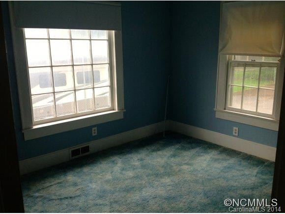 84 South Madison Street - Photo 8