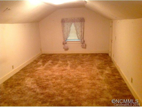 84 South Madison Street - Photo 10