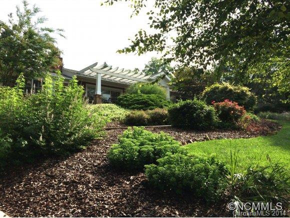 285 Midland Drive - Photo 2