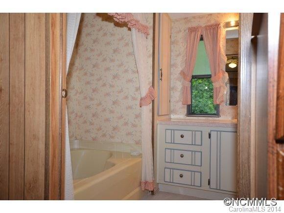 5 Lost Forest Dr - Photo 15