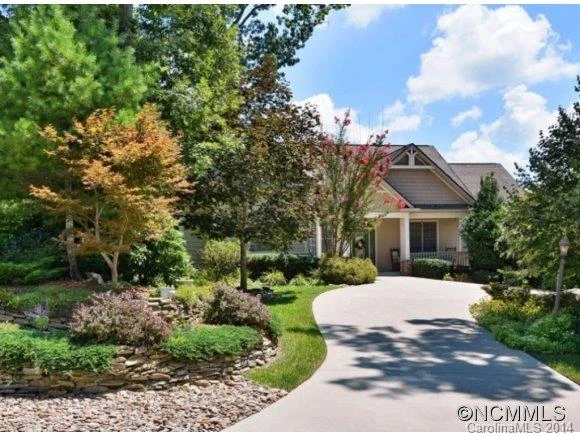 97 Shadowleaf Drive