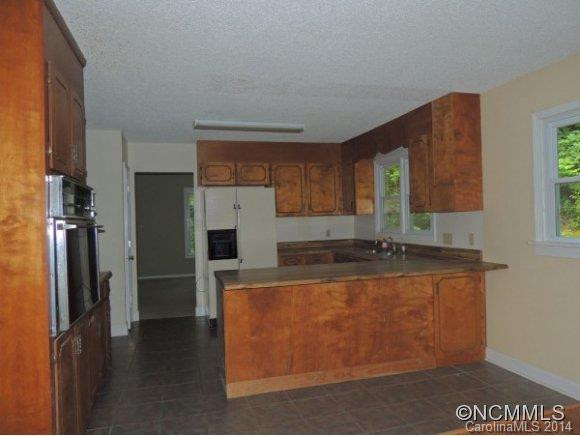 149 Larchmont Lane - Photo 2