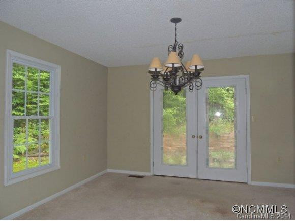 149 Larchmont Lane - Photo 14
