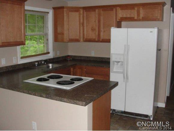 715 GOLDFINCH DRIVE - Photo 3
