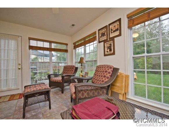 305 Meadow Pathway Dr - Photo 13