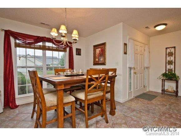 305 Meadow Pathway Dr - Photo 5