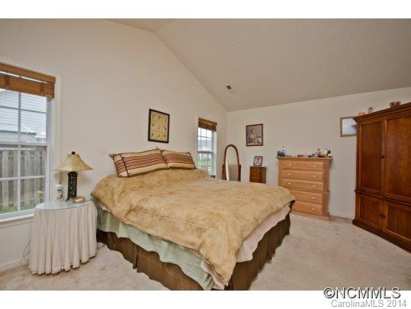 305 Meadow Pathway Dr - Photo 6