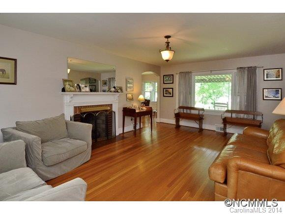 257 East Main Street - Photo 3