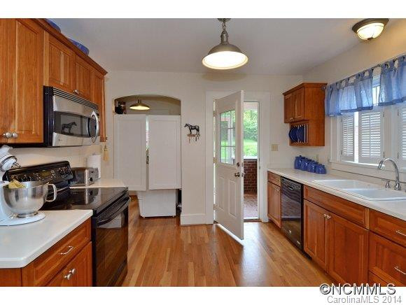 257 East Main Street - Photo 5
