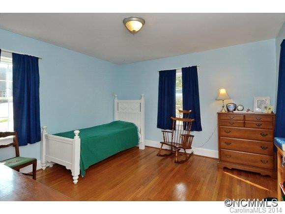 257 East Main Street - Photo 9