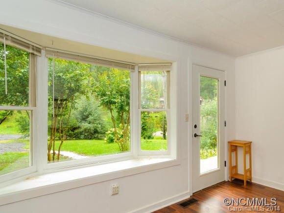 324 Monticello - Photo 2