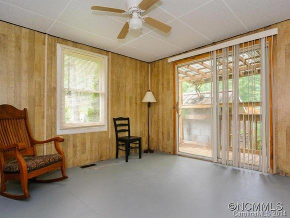 324 Monticello - Photo 9