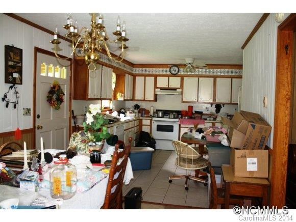 860 Thompson Rd - Photo 5