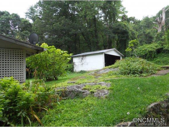 1020 Redmon Road - Photo 3