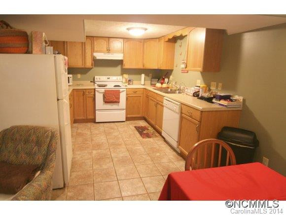 2013 Upper Ridgewood Blvd - Photo 8