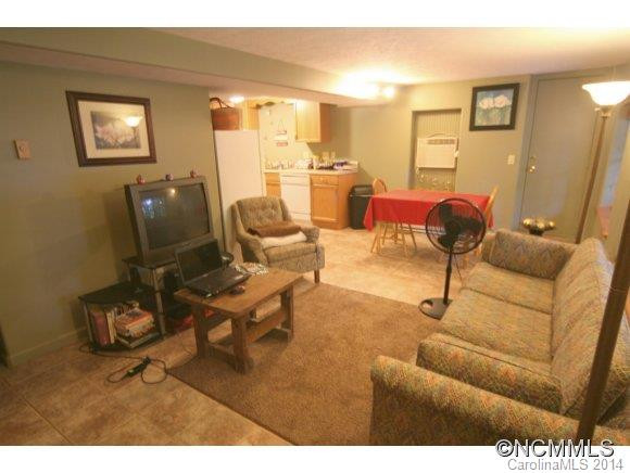 2013 Upper Ridgewood Blvd - Photo 9