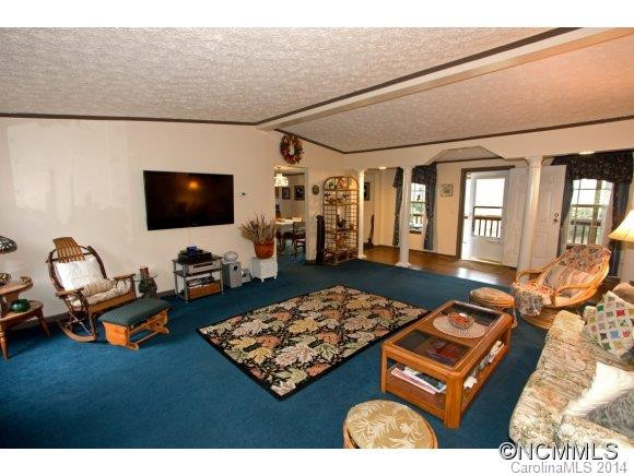332 Howell Road - Photo 9